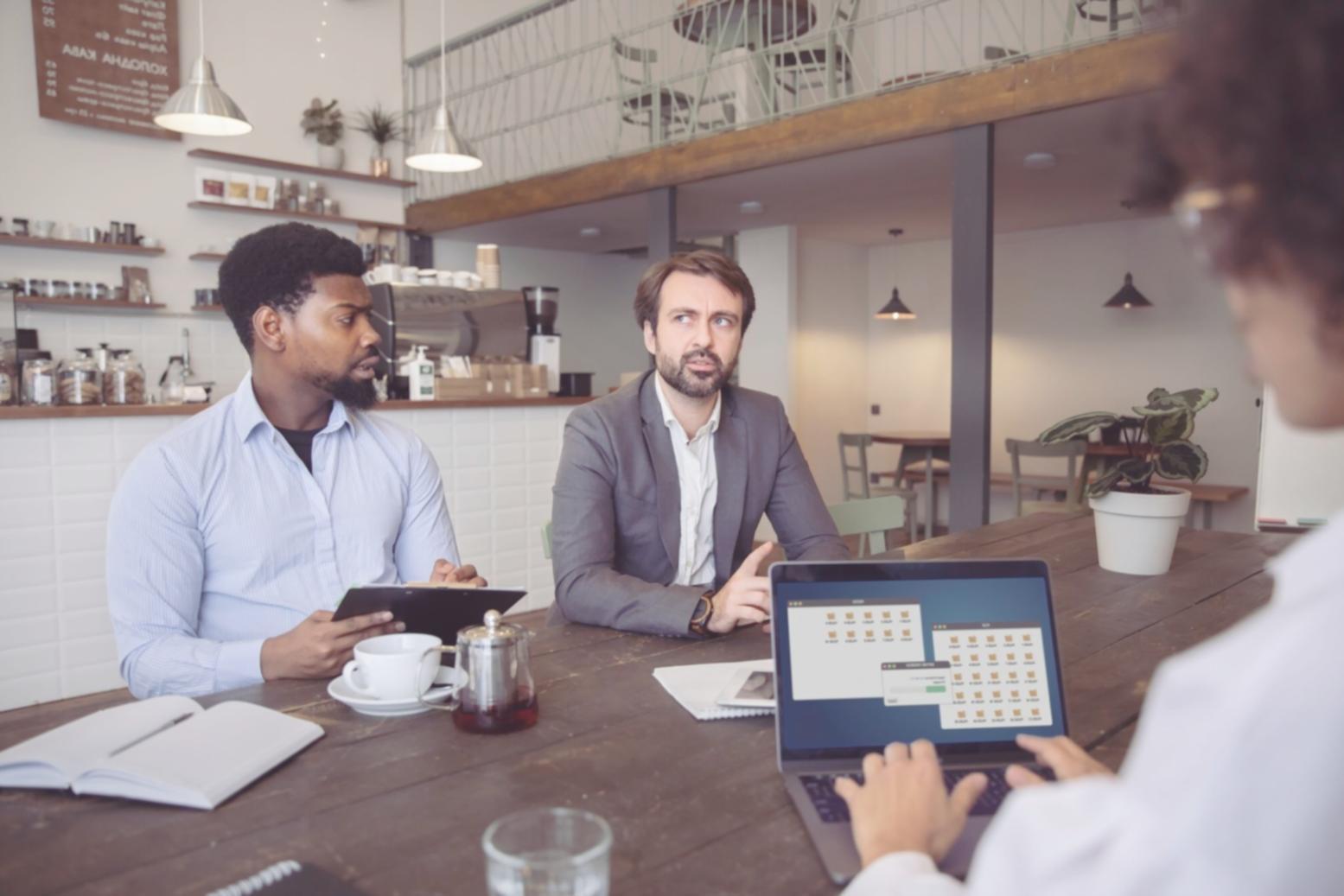 Detaillierte Marktanalyse und Handelsstrategien